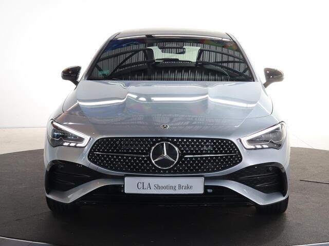 Mercedes-Benz CLA-KLASSE Shooting Brake 250e AMG Line | Panoramaschuifdak | Night | Achteruitrijcamera| Stoelverwarming voor | LED koplampen | Afneembare Trekhaak | Apple Carplay / Android auto