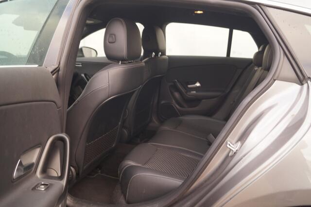 Mercedes-Benz CLA-KLASSE Shooting Brake 250e Business Line -NAVI-TREKHAAK-CAM-