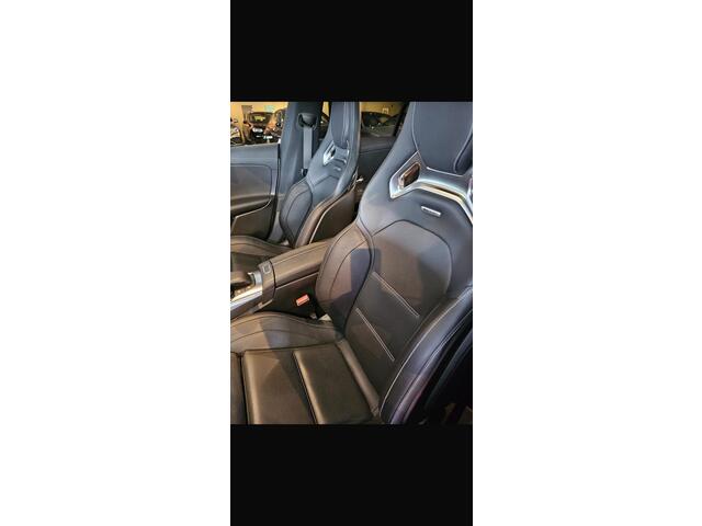 Mercedes-Benz CLA-KLASSE AMG 35 4MATIC Premium Plus Pano | AMG-Zetels | Dealer Onderhouden |