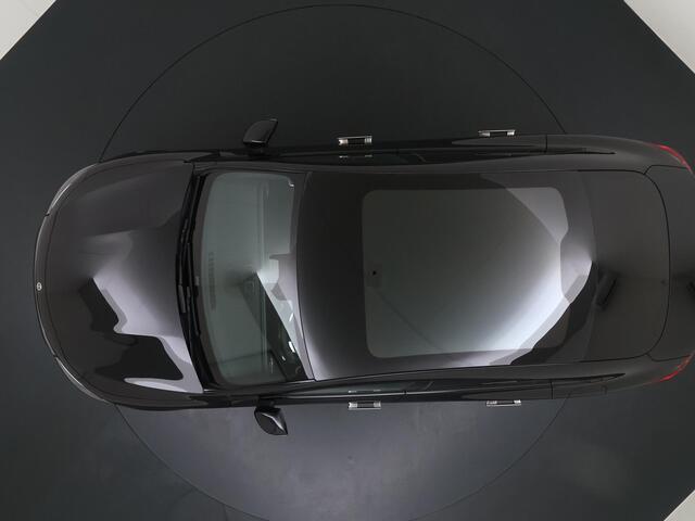 Mercedes-Benz CLA-KLASSE 180 Business Solution AMG | Night Pakket | Panoramadak | Adaptieve Cruise Control | Dodehoekassistent | Verkeersbordenassistent | MULTIBEAM LED Koplampen | Elektrisch Verstelbare Stoelen + Memory | Stoelverwarming | Sfeerverlichting | THERMOTRONIC Klimaat