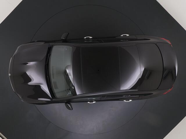 Mercedes-Benz CLA-KLASSE 180 Business Solution AMG | AMG Plus Pakket | Night Pakket | Panoramadak | 360° Camera | Head-up Display | Augmented Reality voor Navigatie | Dodehoekassistent | Advanced Sound System | MULTIBEAM LED Koplampen | Elektrisch Verstelbare Stoelen + Memory | S