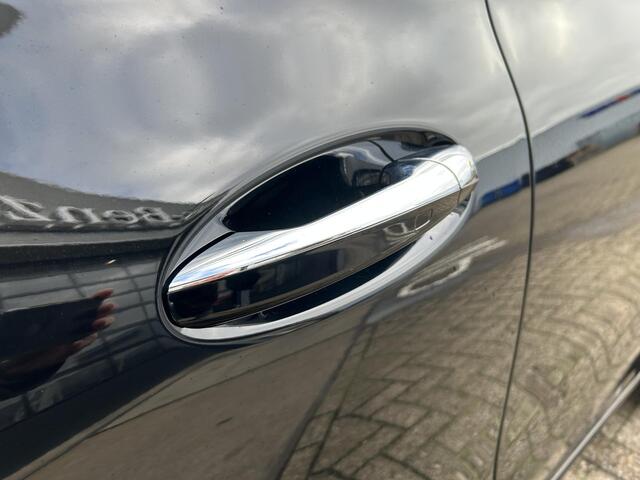 Mercedes-Benz CLA-KLASSE 180 Luxury Line