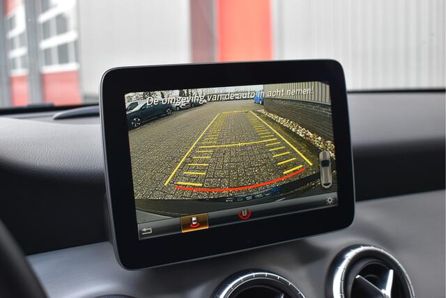 Mercedes-Benz CLA-KLASSE Shooting Brake 180 Business Solution AMG NL-auto, Camera, Elek. achterklep, Stoelverwarming