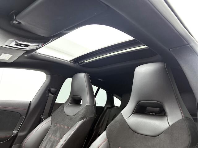 Mercedes-Benz CLA-KLASSE Shooting Brake 250 e AMG Nightpakket | Panoramadak | Sfeerverlichting | Augmented Reality | Dode Hoek Ass | Car Play | Inclusief 24 maanden Mercedes-Benz Certified garantie voor Europa.