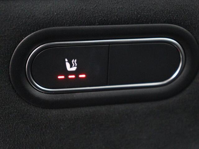 Mercedes-Benz CLA-KLASSE Shooting Brake 250e AMG | Adaptive cruise | Stoelverwarming | Carplay | Widescreen | Leder/Alcantara | Navigatie | Camera | Park Assist | PHEV | Plug In