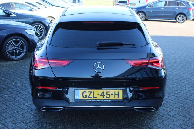 Mercedes-Benz CLA-KLASSE Shooting Brake 180 AUT7 Luxury Line LEDER NAVI CAMERA CARPLAY