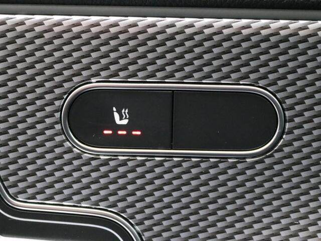 Mercedes-Benz CLA-KLASSE 180 Business Solution Luxury Inclusief 48 maanden MB Certified garantie voor Europa.