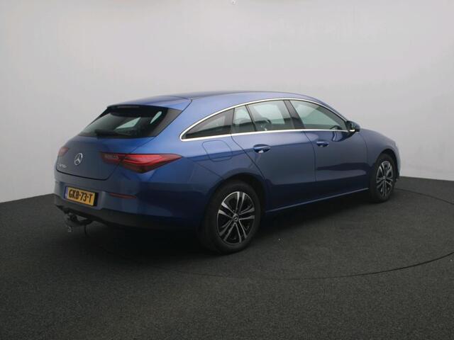 Mercedes-Benz CLA-KLASSE Shooting Brake 250 e Star Edition Trekhaak | Ledkoplampen | Distronic | Parkeerpakket met achteruitrijcamera | Stoelverwarming. Inclusief 48 maanden MB Certified garantie voor Europa.