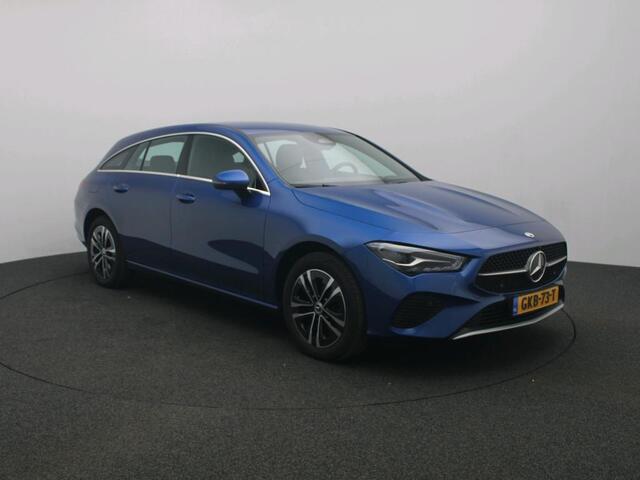 Mercedes-Benz CLA-KLASSE Shooting Brake 250 e Star Edition Trekhaak | Ledkoplampen | Distronic | Parkeerpakket met achteruitrijcamera | Stoelverwarming. Inclusief 48 maanden MB Certified garantie voor Europa.