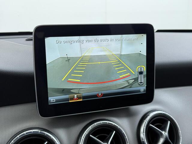 Mercedes-Benz CLA-KLASSE Shooting Brake 180 d Business Solution Camera Dealer onderhouden