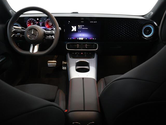 Mercedes-Benz CLA-KLASSE 250+ Launch Edition 85 kWh | Night | Panoramadak | Stoelverwarming | DISTRONIC | Achteruitrijcamera | Trekhaak |