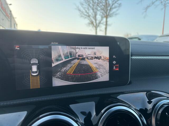 Mercedes-Benz CLA-KLASSE 180 Business Solution Progressive | MBUX | Parkeer Camera | Cruise | Lane Assist