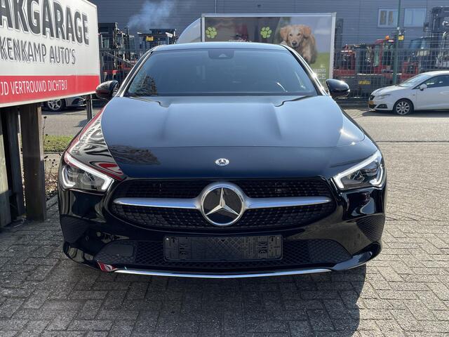 Mercedes-Benz CLA-KLASSE Shooting Brake 250 e 17"/Apple Carplay & Android Auto/LED/Stoelverwarming/Camera/Climate