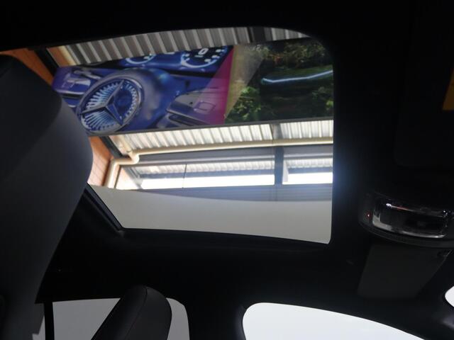 Mercedes-Benz CLA-KLASSE Shooting Brake 250e Business Solution AMG | Night | Panoramadak | Trekhaak | Sfeerverlichting | Parkeercamera | Stoelverwarming |