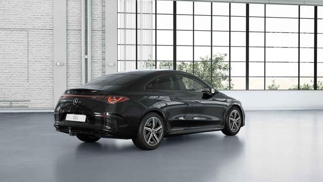 Mercedes-Benz CLA-KLASSE 200 Business Solution AMG 58 kWh | Panoramadak | Premium Pakket | Burmester | Superscreen | Trekhaak | Head-Up |