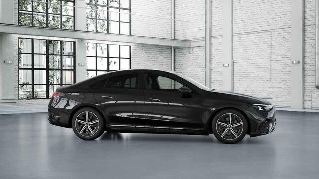 Mercedes-Benz CLA-KLASSE 200 Business Solution AMG 58 kWh | Panoramadak | Premium Pakket | Burmester | Superscreen | Trekhaak | Head-Up |