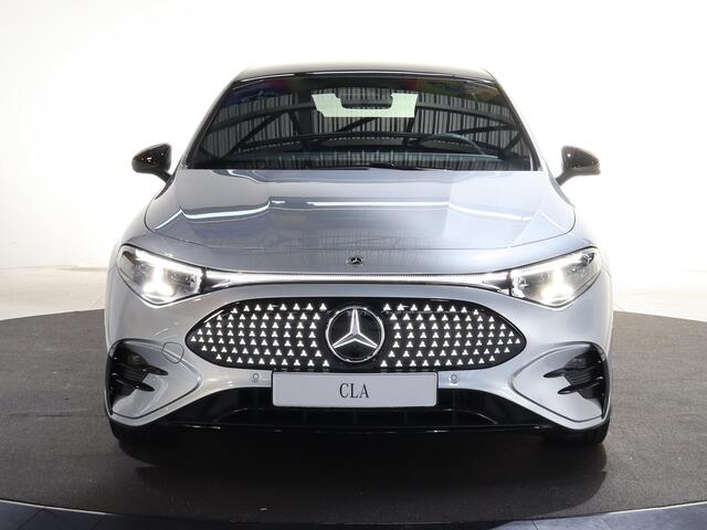 Mercedes-Benz CLA-KLASSE 250+ Launch Edition 85 kWh | Night | Panoramadak | Stoelverwarming | DISTRONIC | Achteruitrijcamera | Dodehoekassistent | Trekhaak |
