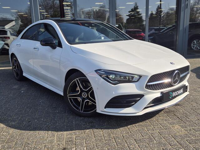 Mercedes-Benz CLA-KLASSE 200 Business Solution AMG | Navigatie | Panoramadak |
