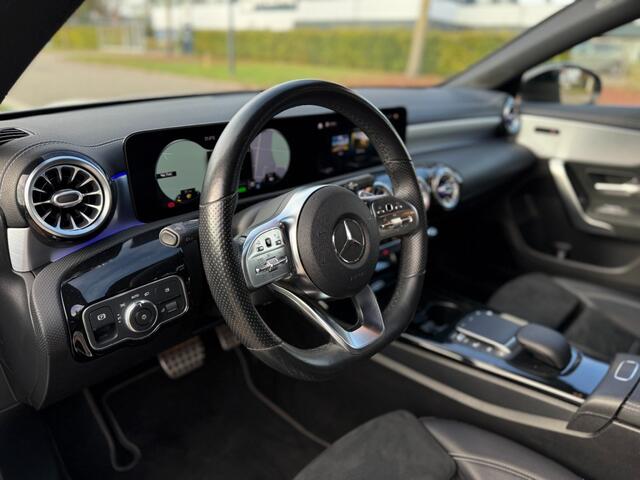 Mercedes-Benz CLA-KLASSE e AMG HUD Distronic Night Pakket
