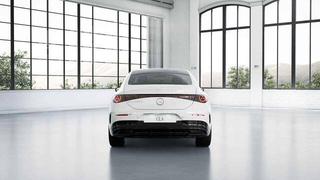 Mercedes-Benz CLA-KLASSE 250+ Launch Edition 85 kWh | Night | Panoramadak | Stoelverwarming | DISTRONIC | Achteruitrijcamera | Dodehoekassistent | Trekhaak |