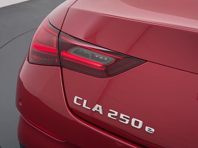 Mercedes-Benz CLA-KLASSE 250 e AMG line | Pano HUD Memory Keyless
