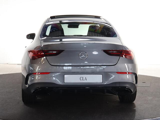 Mercedes-Benz CLA-KLASSE 180 Business Solution AMG | Panoramaschuifdak | AMG Line Plus | Head-up display | Nightpakket | 360° camera | Dodehoekassistent |