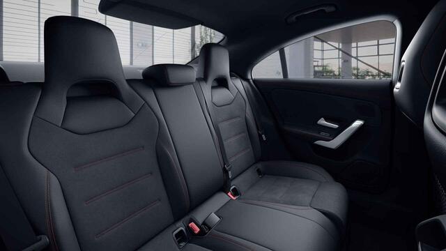 Mercedes-Benz CLA-KLASSE 250 e Premium Plus | Night pakket | AMG | Sfeerverlichting | Stoelverwarming | 360 camera |