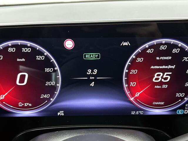 Mercedes-Benz CLA-KLASSE 200 Business Solution AMG 58 kWh | Premium pakket | Nightpakket | Smartphone integratie | Adaptieve cruisecontrol | URBAN GUARD | Vast panoramadak | Memorypakket | Warmtepomp | MBUX Superscreen |