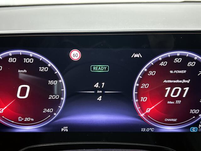 Mercedes-Benz CLA-KLASSE 200 Business Solution AMG 58 kWh | Premium pakket | Nightpakket | Smartphone integratie | URBAN GUARD | MBUX Superscreen | Memorypakket | Vast panoramadak | Warmtepomp | Adaptieve cruisecontrol |