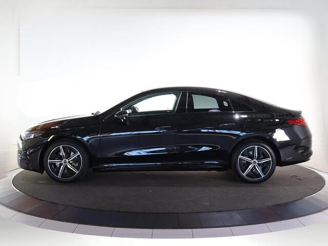 Mercedes-Benz CLA-KLASSE 250+ Launch Edition 85 kWh | Night | Panoramadak | Stoelverwarming | DISTRONIC | Achteruitrijcamera | Dodehoekassistent |