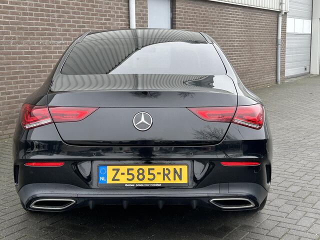 Mercedes-Benz CLA-KLASSE 180 AMG Line | Panoramadak | Sfeerverlichting |