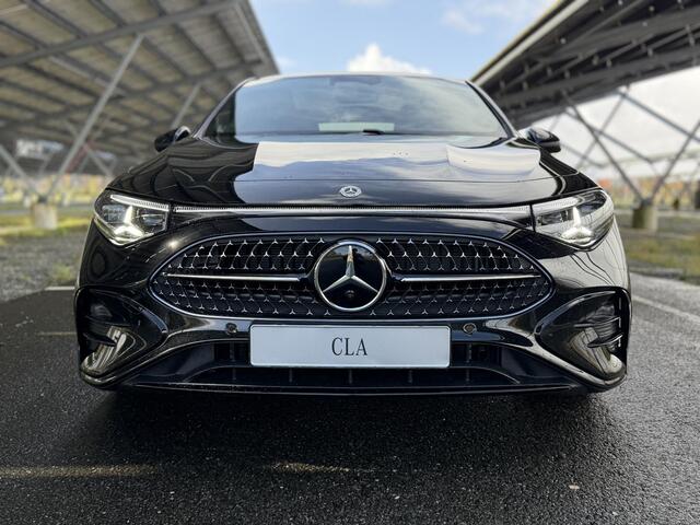 Mercedes-Benz CLA-KLASSE 180 Business Solution AMG | Night | Burmester | Panoramadak | AMG-line Plus | Premium Plus | Trekhaak | Massagestoelen |