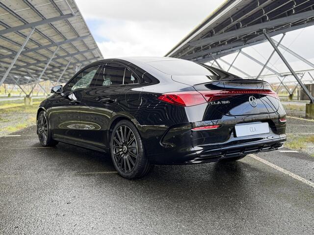 Mercedes-Benz CLA-KLASSE 180 Business Solution AMG | Night | Burmester | Panoramadak | AMG-line Plus | Premium Plus | Trekhaak | Massagestoelen |