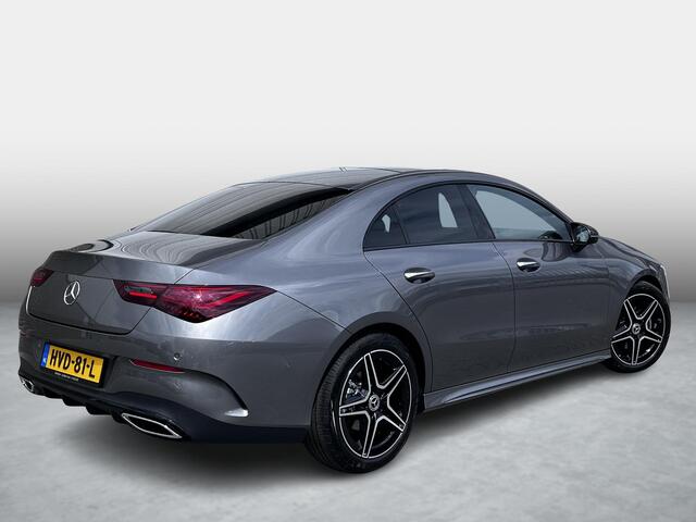 Mercedes-Benz CLA-KLASSE 180 Star Edition AMG | Night Pakket | Panoramadak | Bruin Interieur | Dodehoekassistent | Apple CarPlay | Android Auto | Sfeerverlichting | Stoelverwarming | Parkeersensoren | Achteruitrijcamera | Elektrisch Inklapbare Buitenspiegels