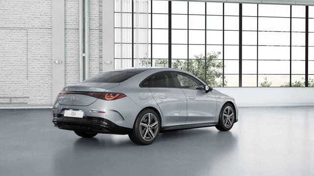 Mercedes-Benz CLA-KLASSE 200 Business Solution AMG 58 kWh | Nightpakket | Panoramadak | Stoelverwarming | Dodehoekassistent |