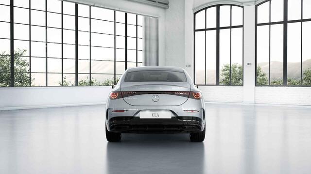 Mercedes-Benz CLA-KLASSE 200 Business Solution AMG 58 kWh | Nightpakket | Panoramadak | Stoelverwarming | Dodehoekassistent |