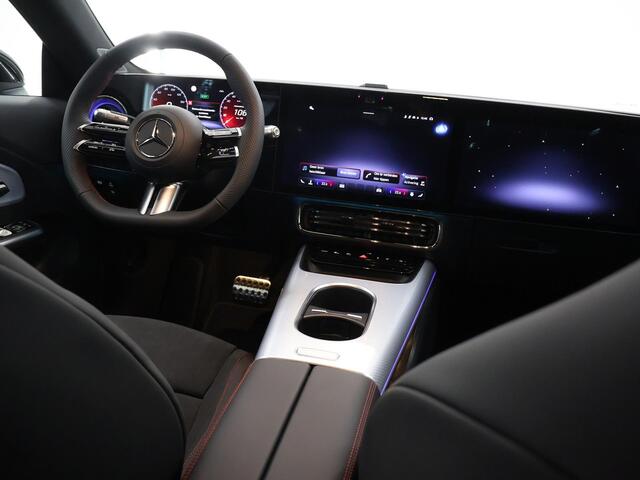 Mercedes-Benz CLA-KLASSE 200 Business Solution AMG 58 kWh | Premium Pakket | Night | Superscreen | Memory Pakket | Panoramadak |