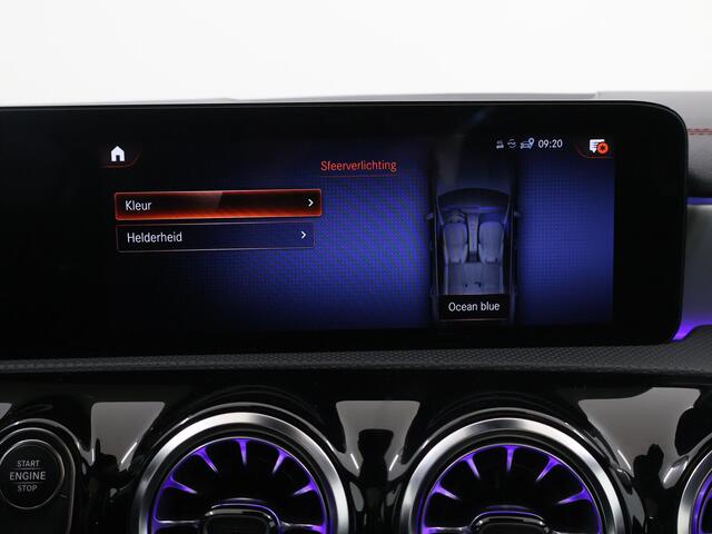 Mercedes-Benz CLA-KLASSE 250 e AMG Line | Panoramadak | Night pakket | Rij assistentiepakket |