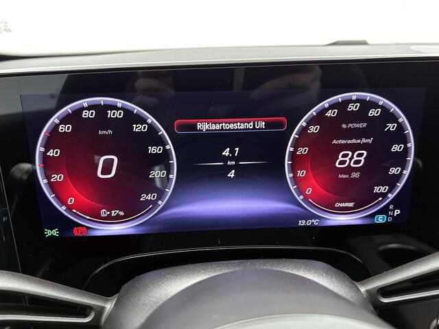 Mercedes-Benz CLA-KLASSE 200 Business Solution AMG 58 kWh | Advanced Plus pakket | Warmtewerend, donkergetint glas | Smartphone integratie | URBAN GUARD | Vast panoramadak |