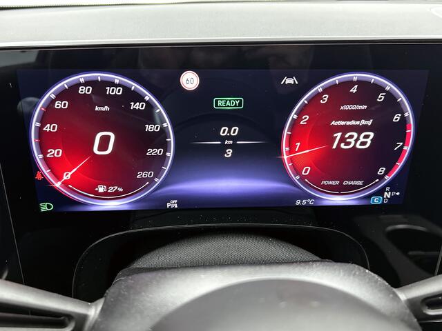 Mercedes-Benz CLA-KLASSE 180 Business Solution AMG | Premium pakket | Nightpakket | Smartphone integratie | URBAN GUARD | Vast panoramadak | Sfeerverlichting | THERMOTRONIC |