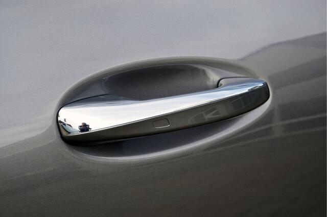 Mercedes-Benz CLA-KLASSE CLA 250 e AMG Line Facelift | Pano Trekhaak Keyless-Go