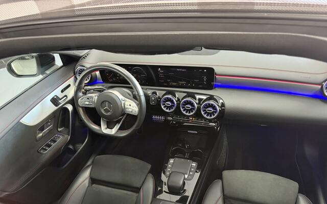Mercedes-Benz CLA-KLASSE CLA 200 AMG PANO MEMORY SFEER