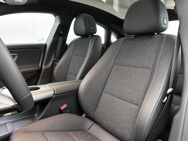 Mercedes-Benz CLA-KLASSE 250+ Business Solution 85 kWh | Sierdelen in geanodiseerd antraciet | Vast panoramadak | MBUX Virtuele Assistant | URBAN GUARD | Stoelverwarming | Gezichtsherkenning |