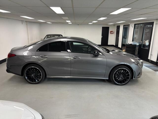 Mercedes-Benz CLA-KLASSE 250 e AMG Panorama Memory Sfeerverl. Keyless go Trekhaak 19" AMG