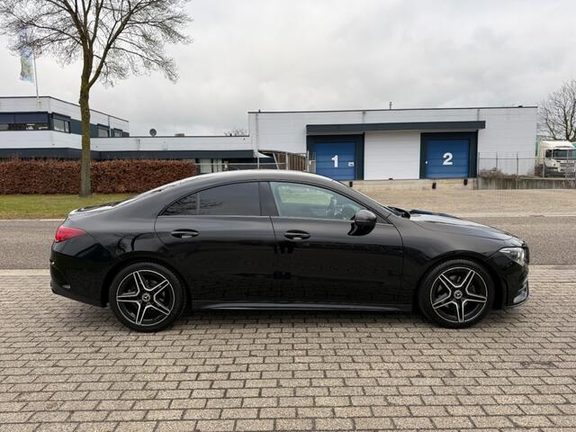 Mercedes-Benz CLA-KLASSE 180 AMG Sfeerverl Night Pakket
