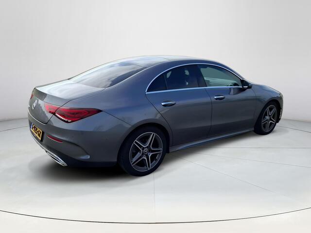 Mercedes-Benz CLA-KLASSE 180 Premium Plus | AMG Styling | panorama dak | digitaal dashboard | cruise control | climate control | camera