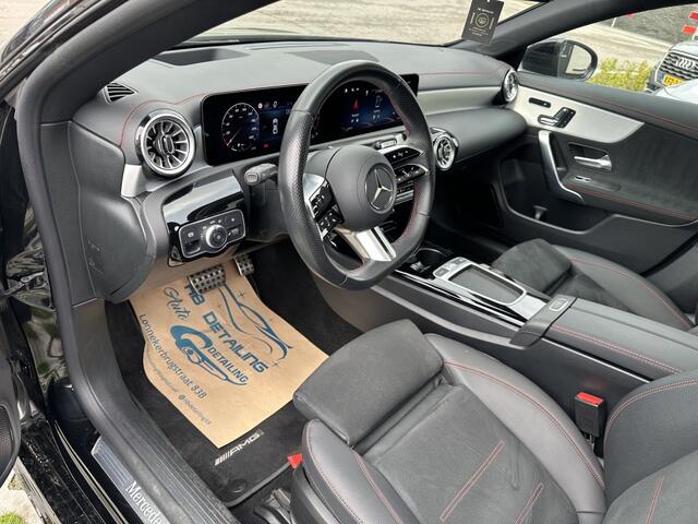 Mercedes-Benz CLA-KLASSE 180 Bns Sol AMG