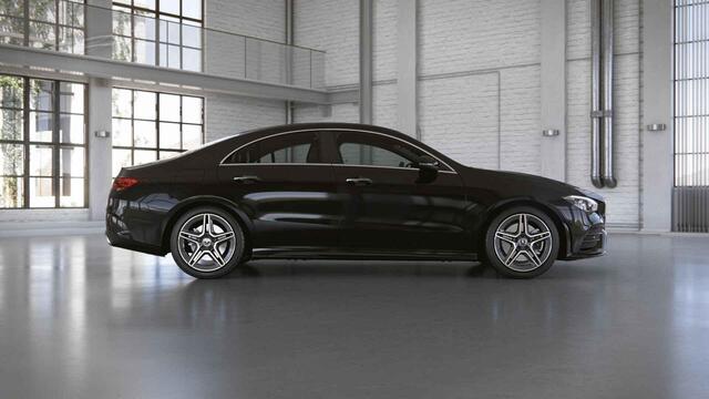 Mercedes-Benz CLA-KLASSE 250 e AMG Line | Panoramadak | Widescreen | Stoelverwarming | Achteruitrijcamera |