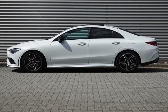 Mercedes-Benz CLA-KLASSE 200 Business Solution AMG | Pano | Memory | Camera | Carplay | Sfeer |