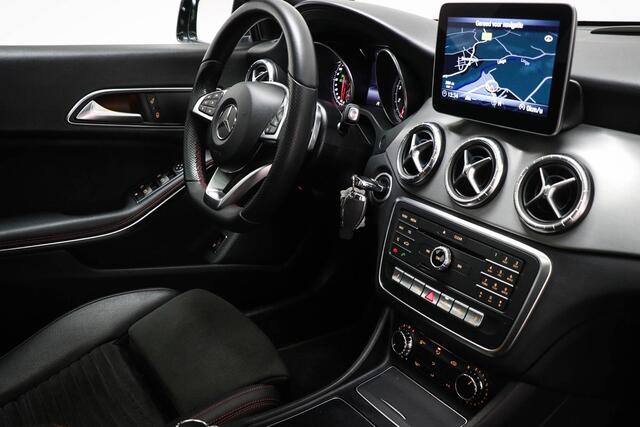 Mercedes-Benz CLA-KLASSE 180 Business Solution AMG | PANORAMADAK | STOELVERWARMING | APPLE | NAVIGATIE | CAMERA